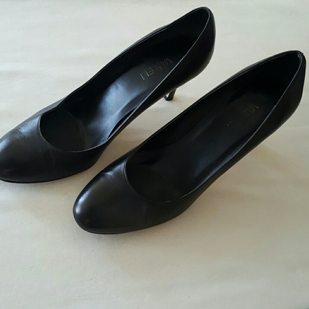 Van Eli back leather pumps, narrow